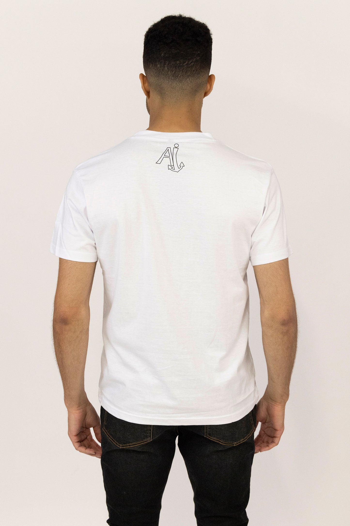 T -SHIRT - V-Neck